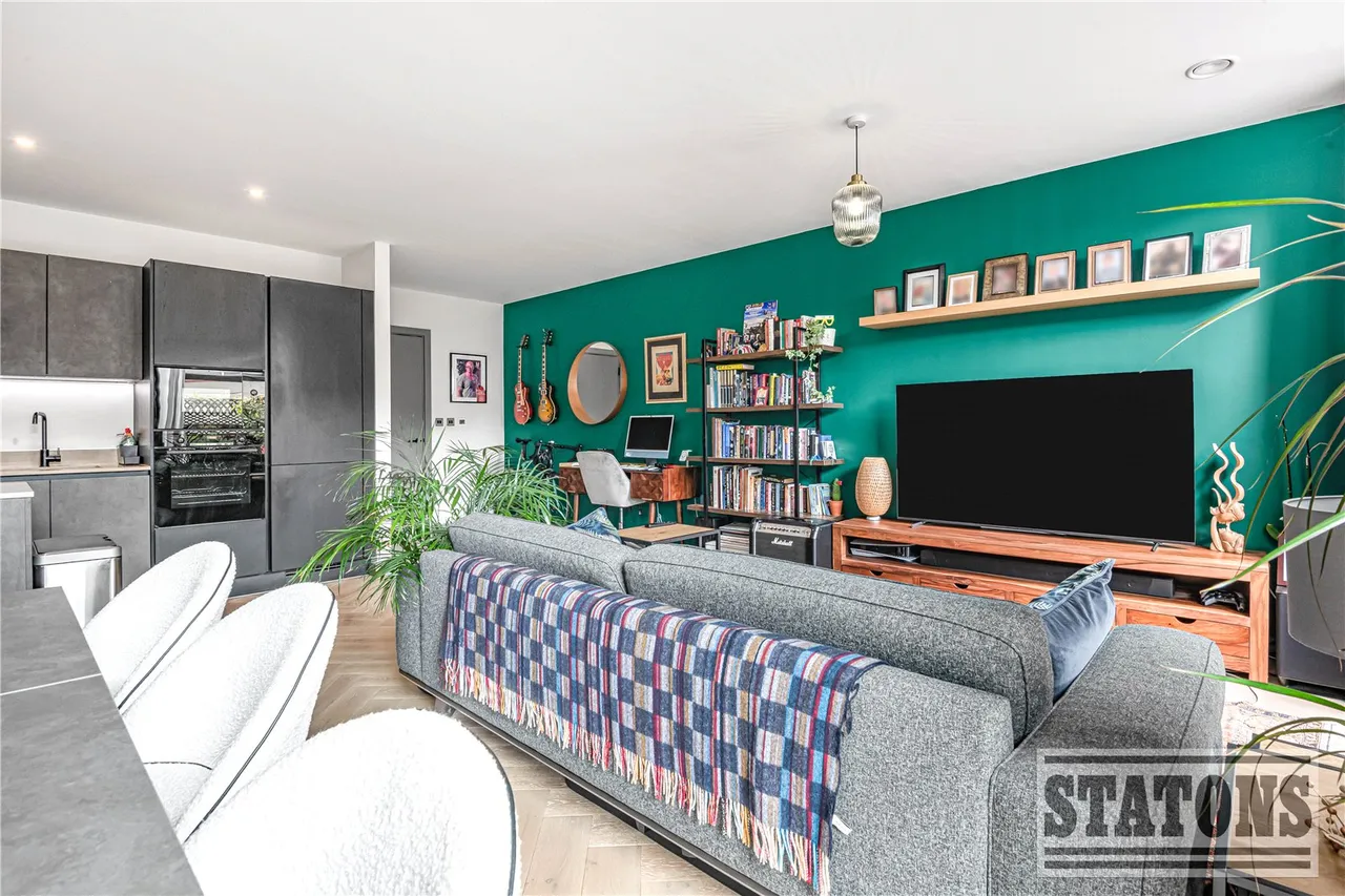 Oakleigh Road North, Whetstone, London, N20 9FJ, photo 11