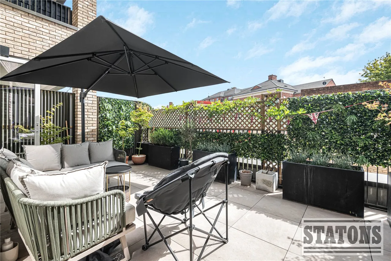 Oakleigh Road North, Whetstone, London, N20 9FJ, photo 17