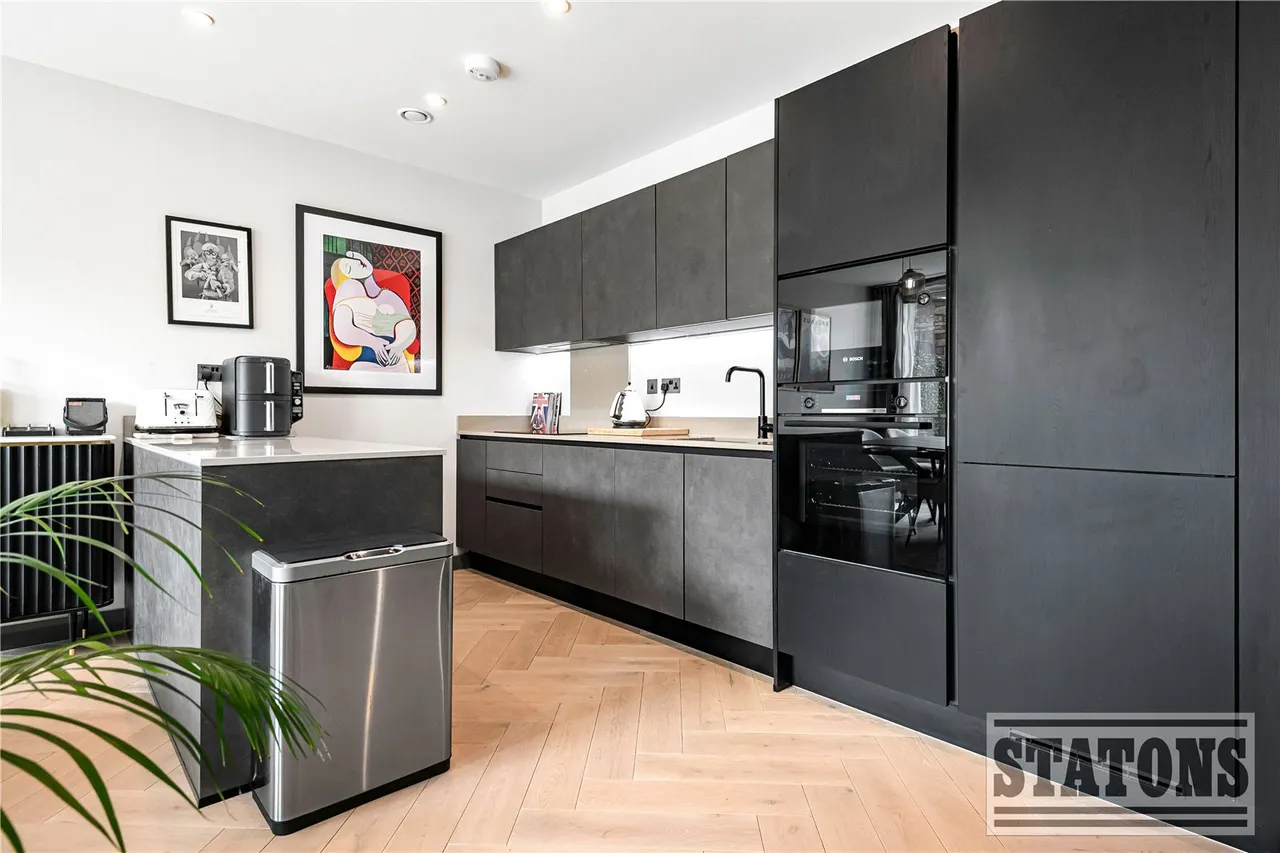 Oakleigh Road North, Whetstone, London, N20 9FJ, photo 4