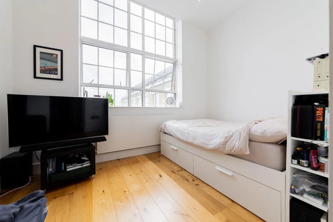 flat to rent, Clapham Road, London