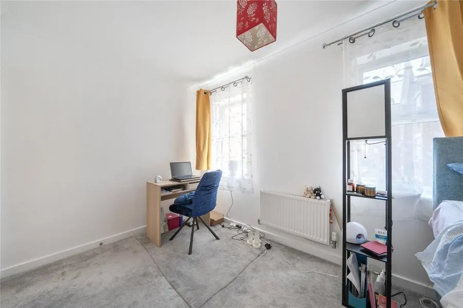 Smiles Place, Woking, GU22, photo 11