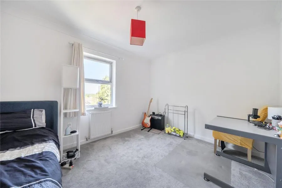 Smiles Place, Woking, GU22, photo 13