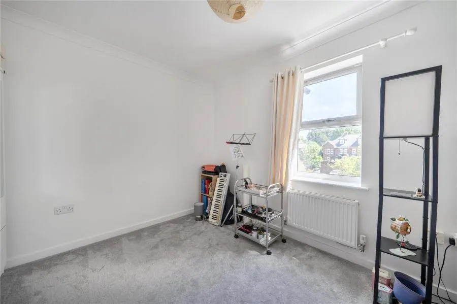 Smiles Place, Woking, GU22, photo 18