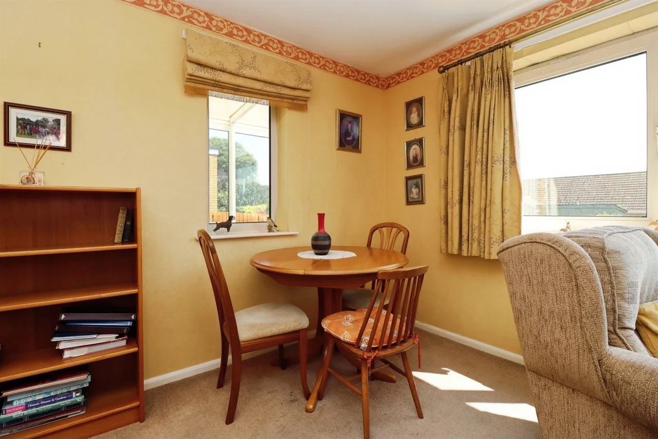 Moorfield Green, Rothwell, Kettering, photo 7
