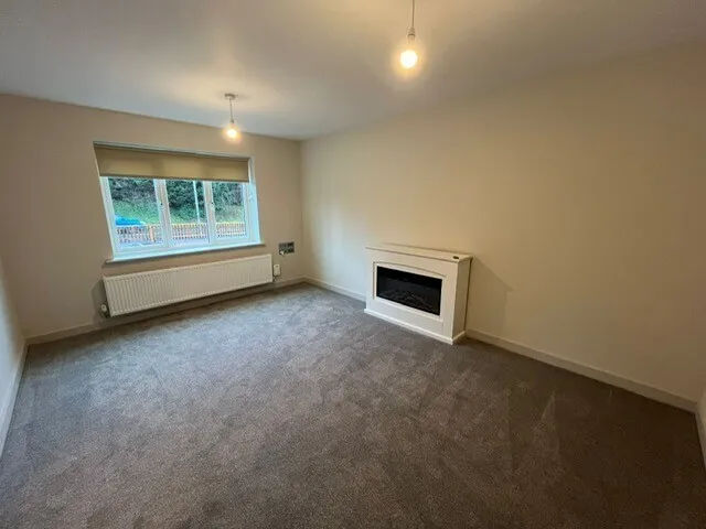 Nicholson Court, DY10, photo 9