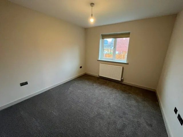 Nicholson Court, DY10, photo 12