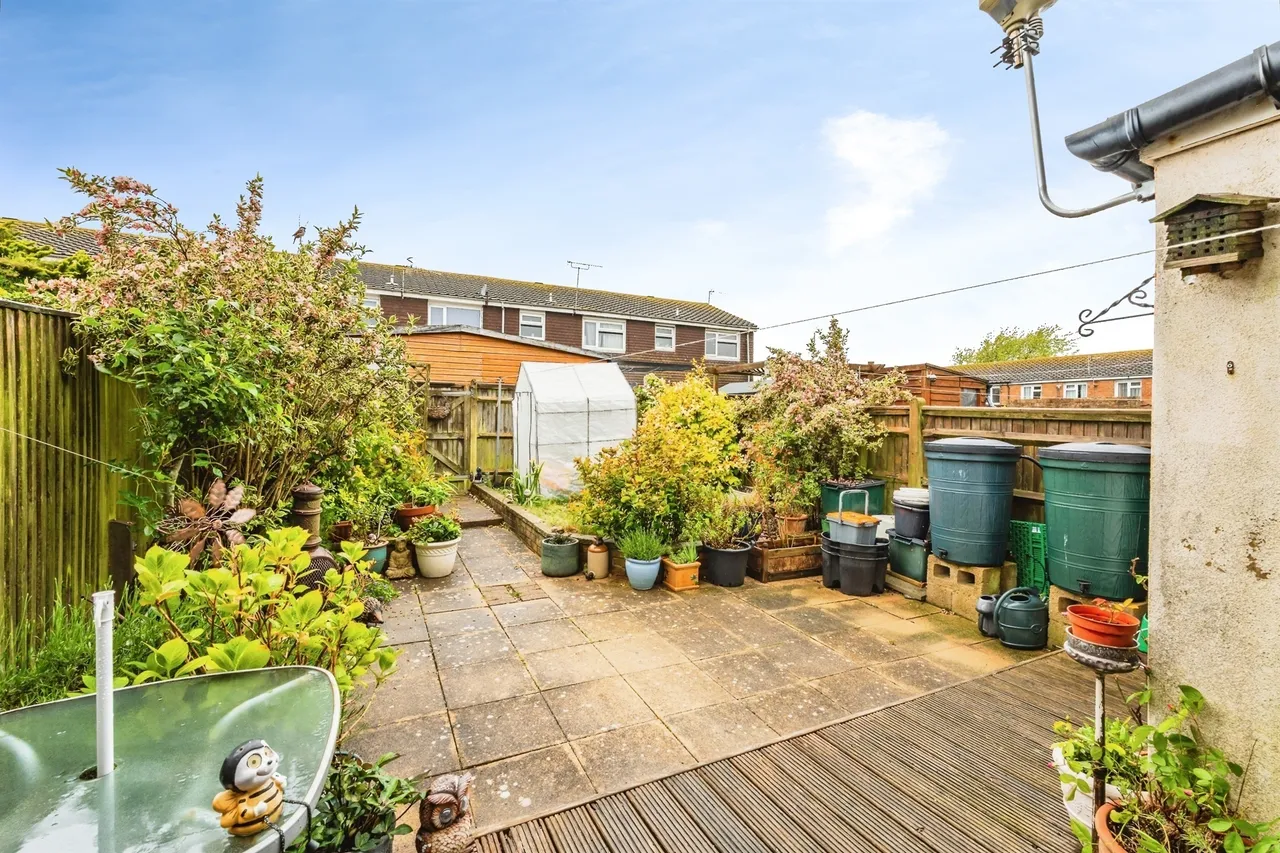 Appledore Close, Eastbourne, BN23, photo 2