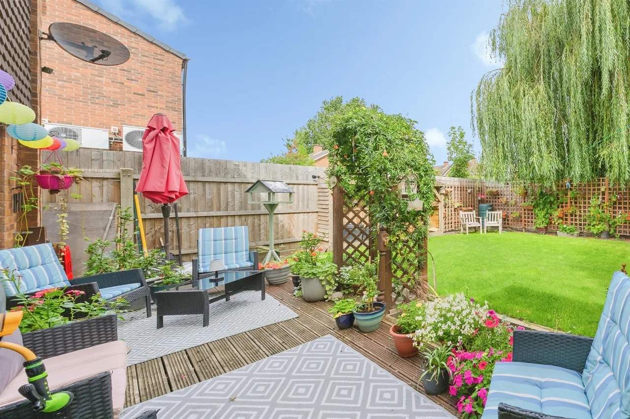 Tamworth Road, Two Gates, B77, photo 17