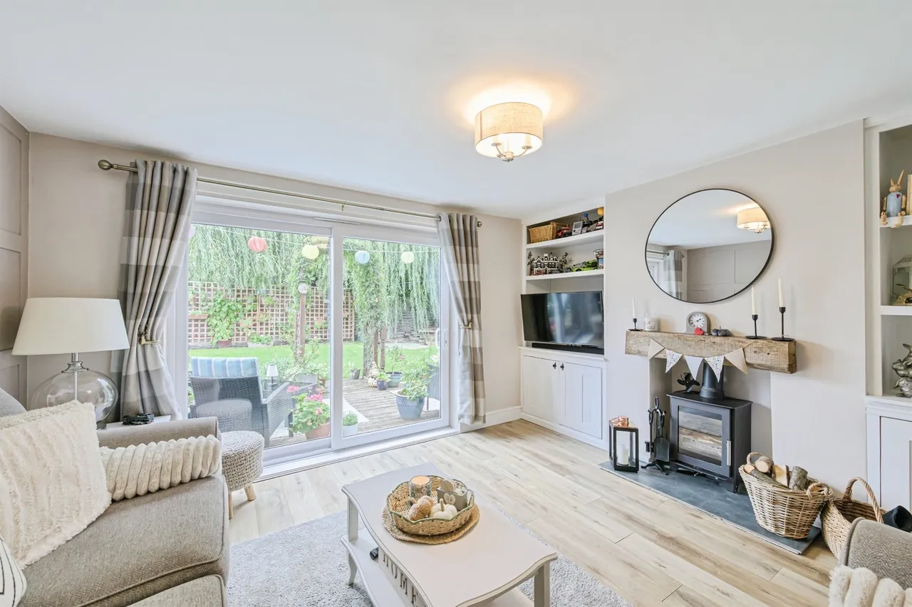 Tamworth Road, Two Gates, B77, photo 5