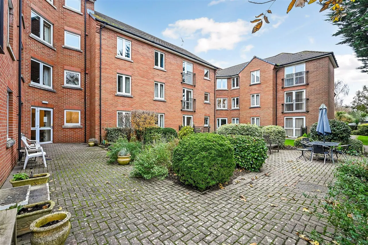 Stockbridge Road, Chichester, PO19, photo 10