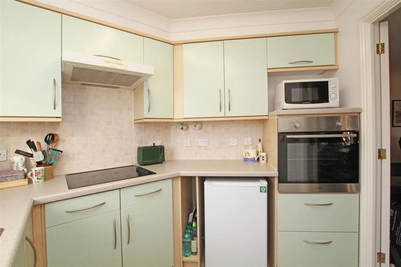 Stockbridge Road, Chichester, PO19, photo 8