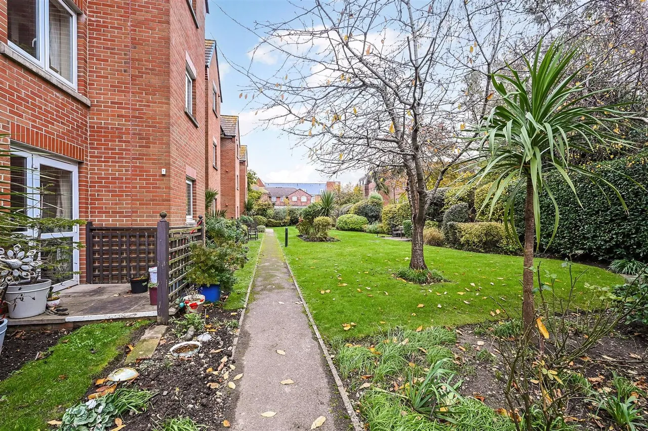 Stockbridge Road, Chichester, PO19, photo 11