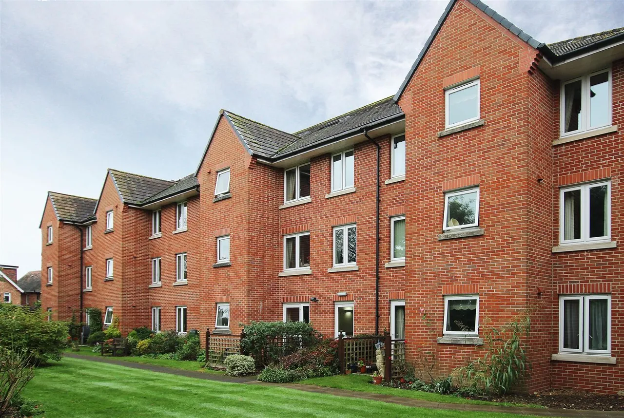 Stockbridge Road, Chichester, PO19, photo 12