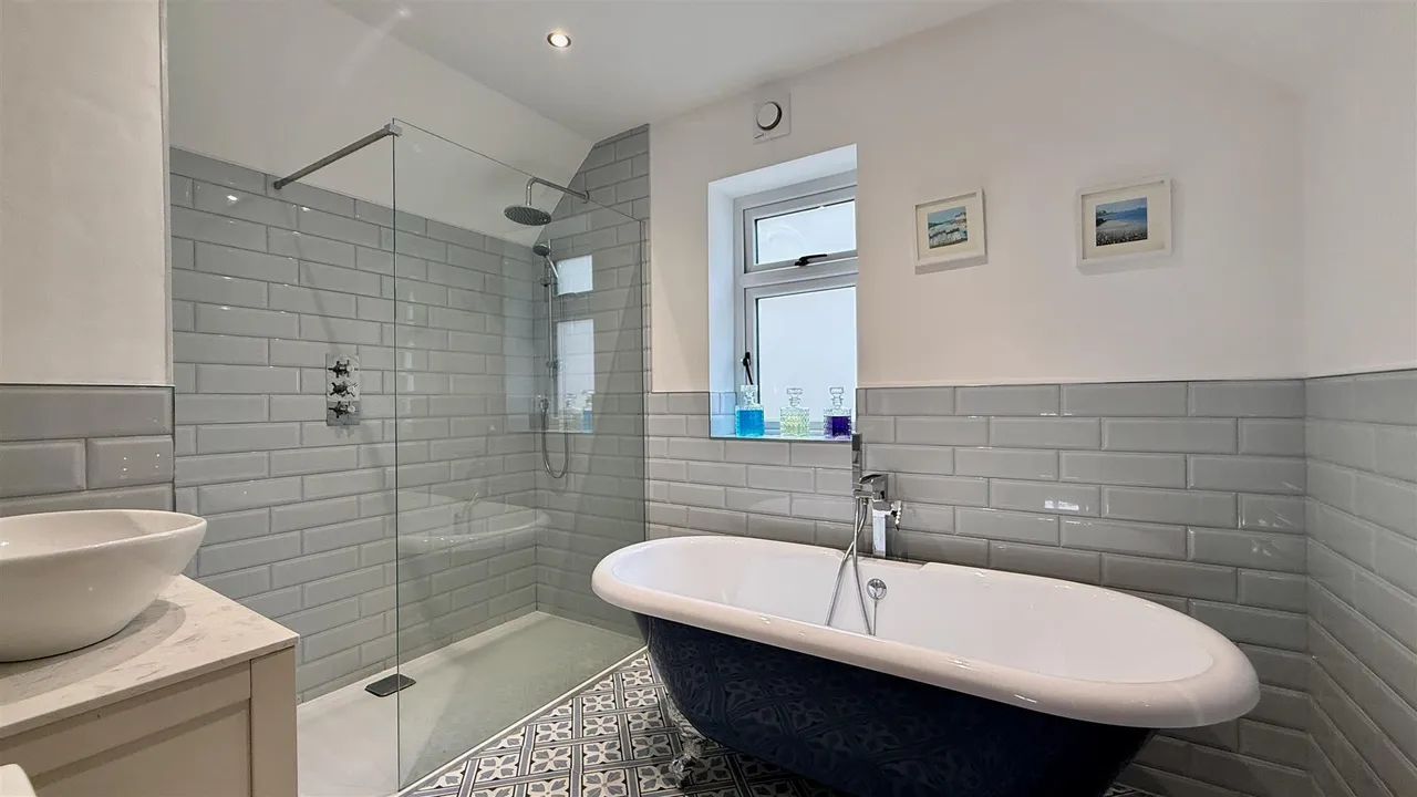 Briar Bank Llanaber Road, Barmouth, LL42, photo 24