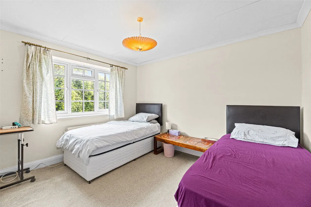 Burtons Road, Hampton, TW12 1DX, photo 13