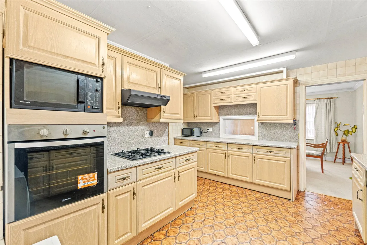 Burtons Road, Hampton, TW12 1DX, photo 5