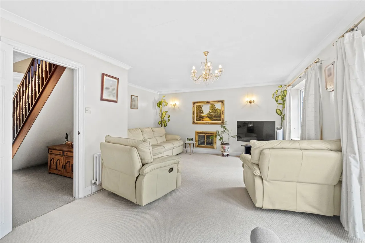 Burtons Road, Hampton, TW12 1DX, photo 3