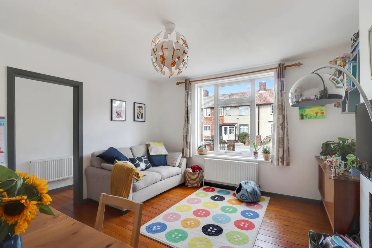 Prestbury Square, Mottingham, SE9, photo 2