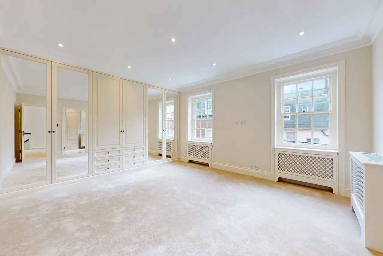 Upper Brook Street, Mayfair, London, photo 12