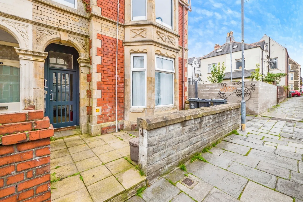 Claude Place, Roath, CF24, photo 17