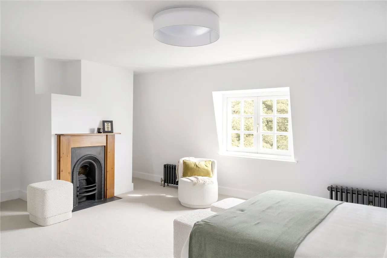 Chiswick Lane South, London, W4, photo 21