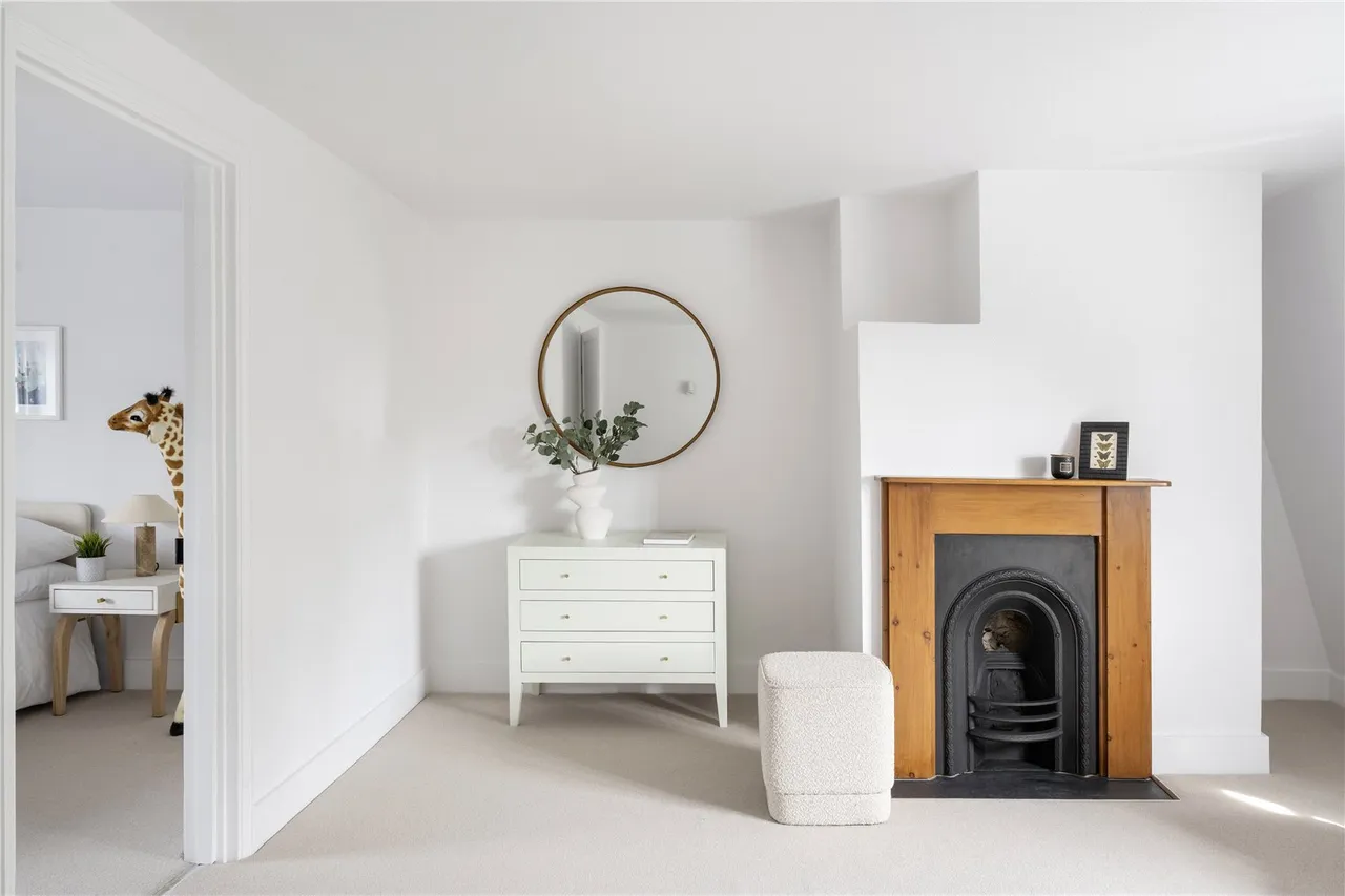 Chiswick Lane South, London, W4, photo 23