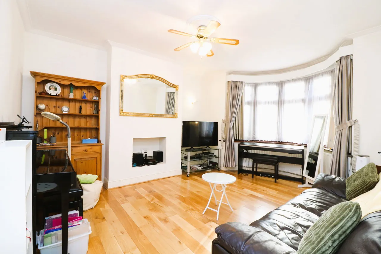 Greenford Road, Harrow, HA1 3QH, photo 4