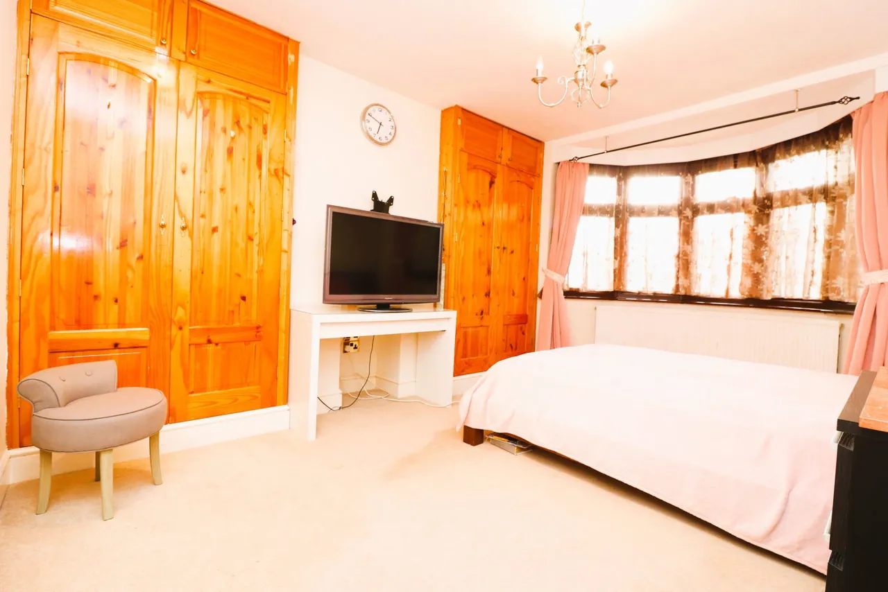 Greenford Road, Harrow, HA1 3QH, photo 9
