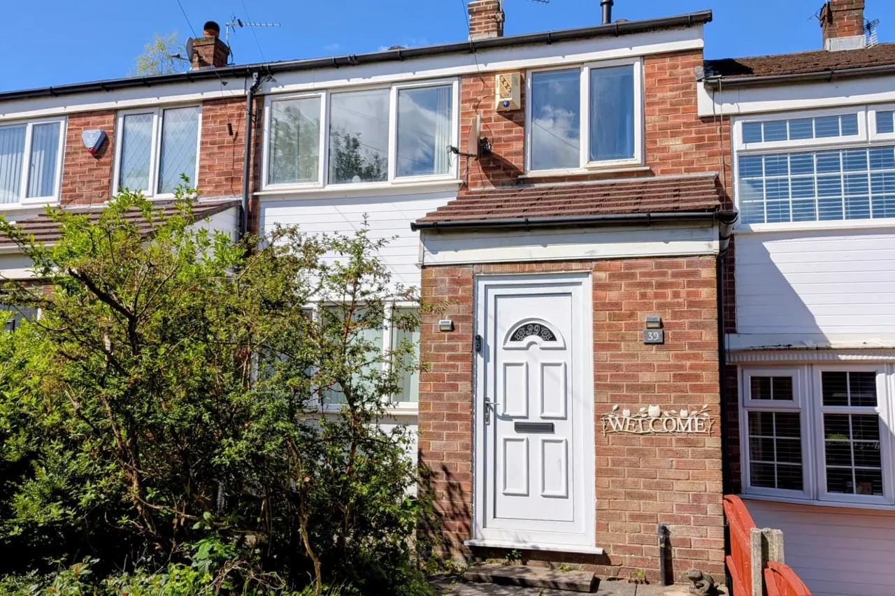 3 bed house for sale — Philips Avenue, Farnworth, Bolton, BL4 9BJ