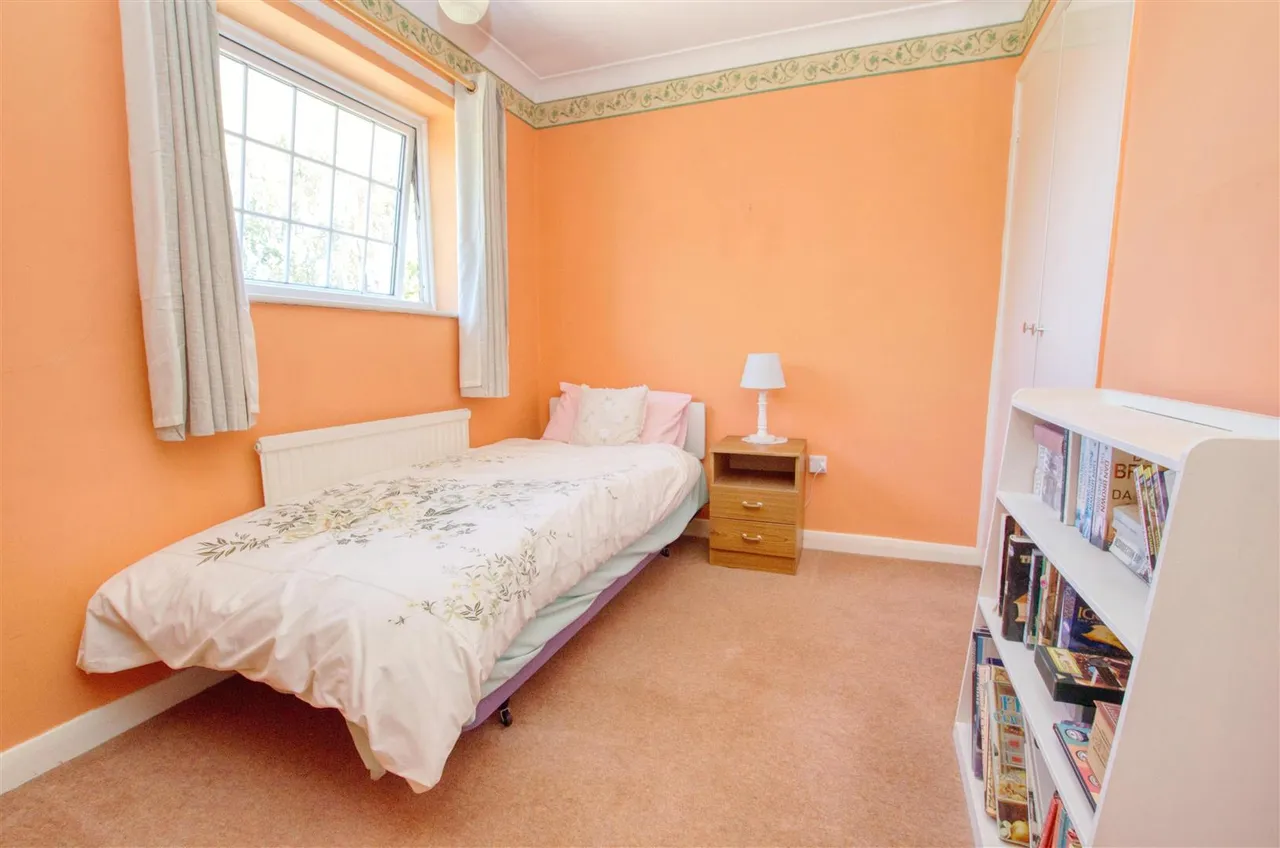 Princess Close, West End, SO30, photo 16