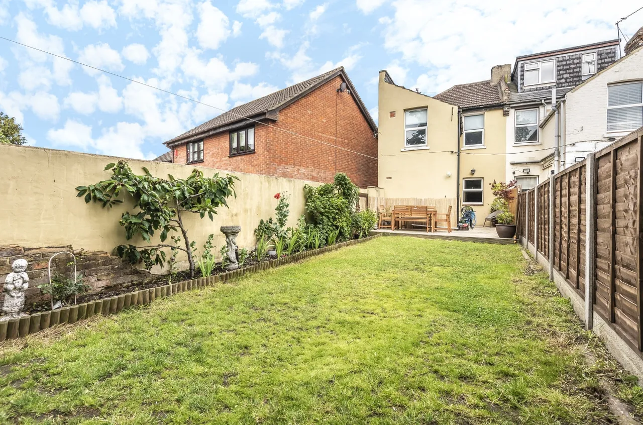 Swanley Lane, BR8, photo 11