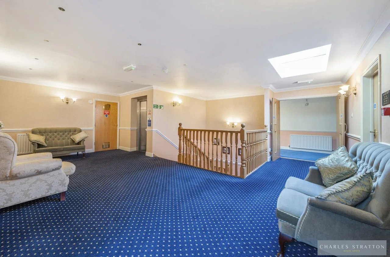220A Main Road, Romford, Essex, RM2 5HR, photo 15