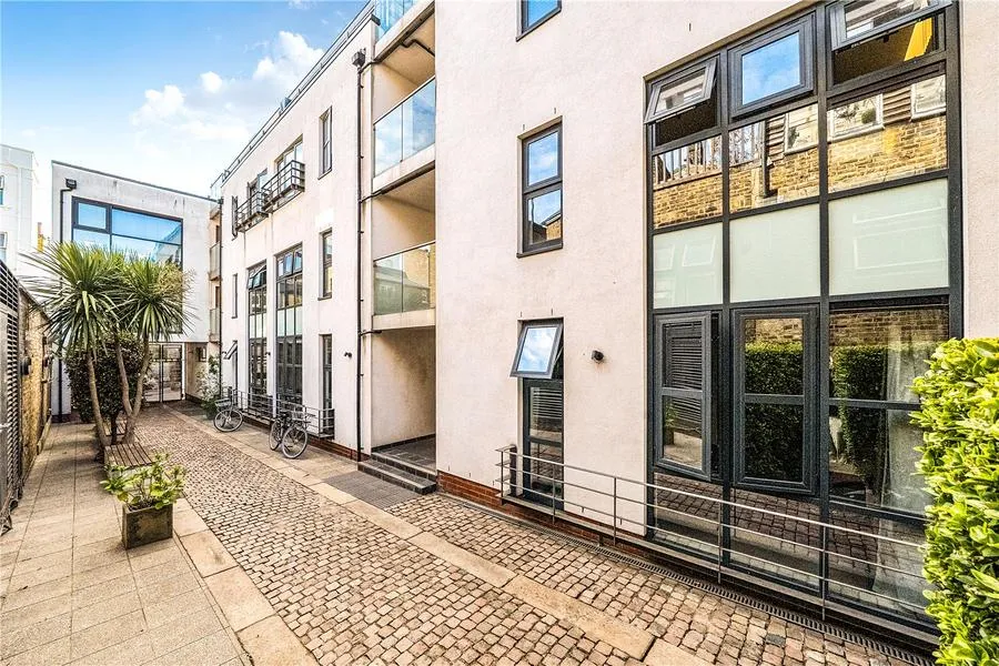 Marmion Mews, London, SW11, photo 14