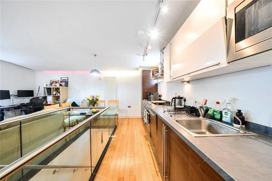 Marmion Mews, London, SW11, photo 4
