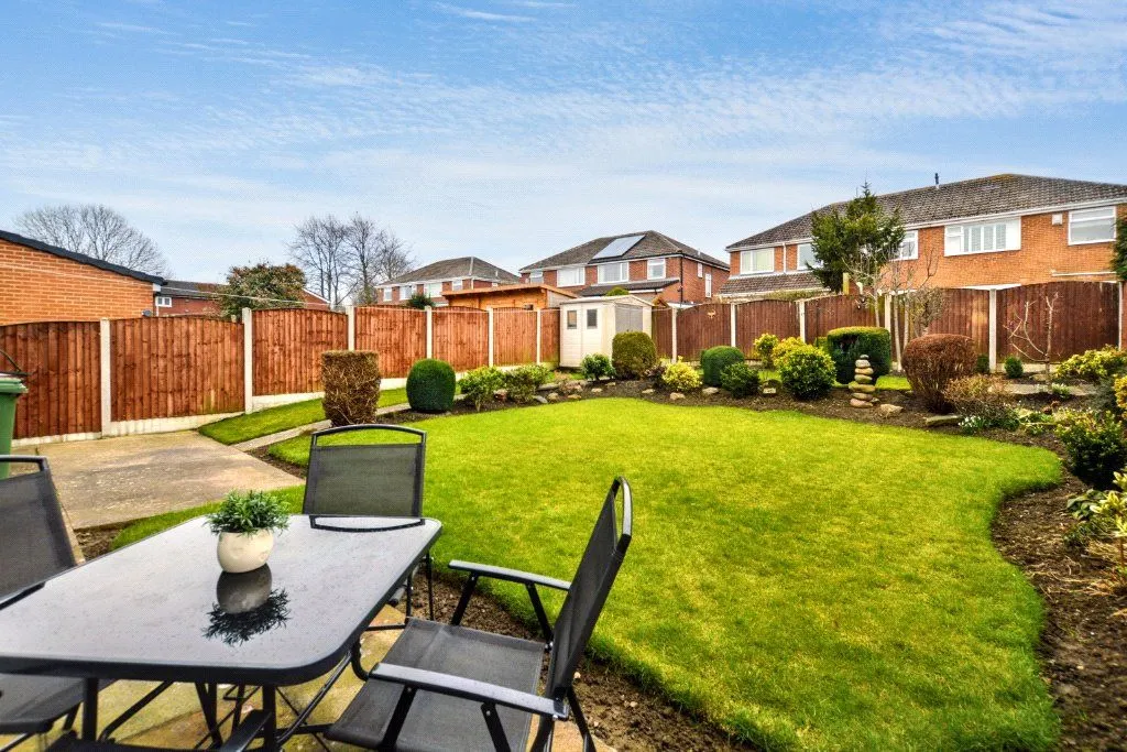 Fairfield Walk, Ossett, WF5, photo 2