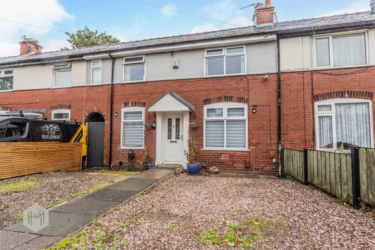 3 bed house for sale — Knott Lane, Bolton, BL1 5TG