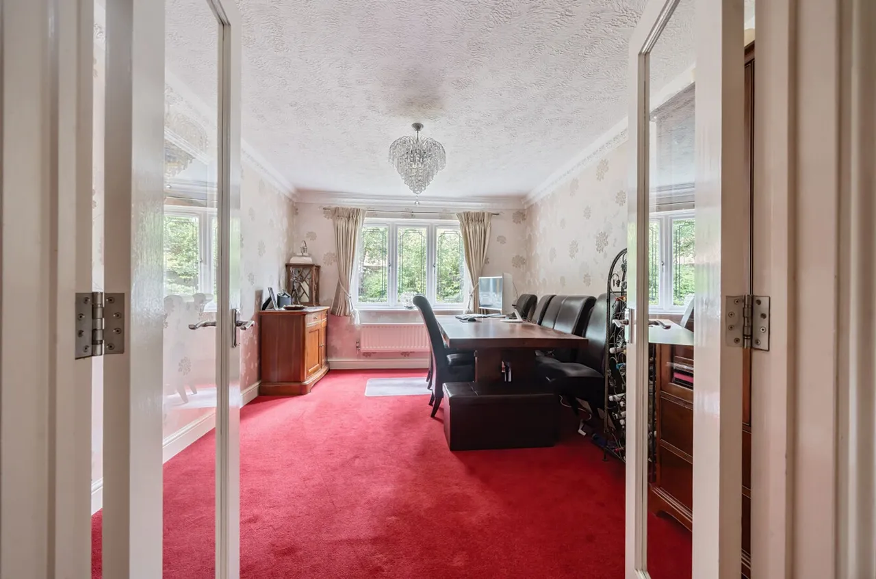 Hoggarth Close, Petersfield, GU31, photo 9