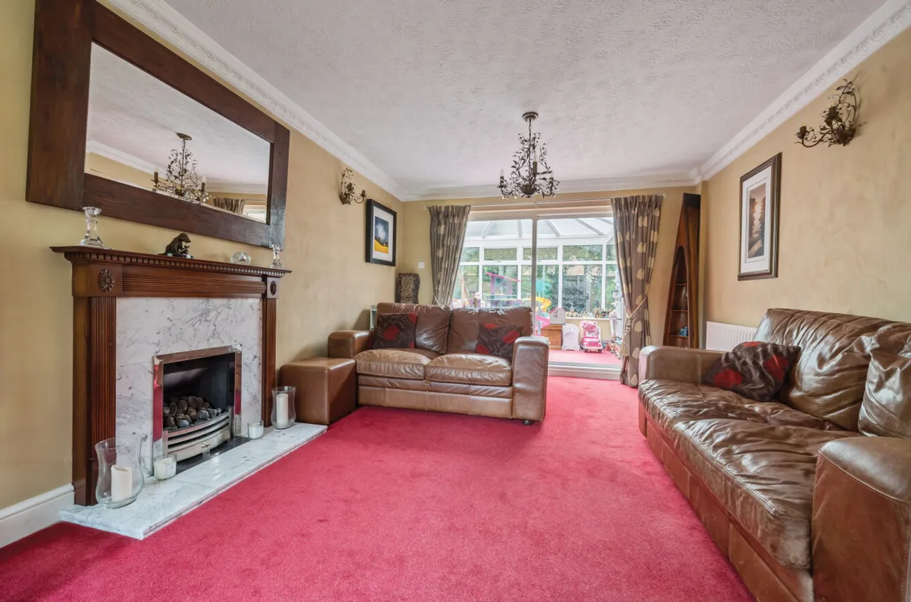 Hoggarth Close, Petersfield, GU31, photo 8