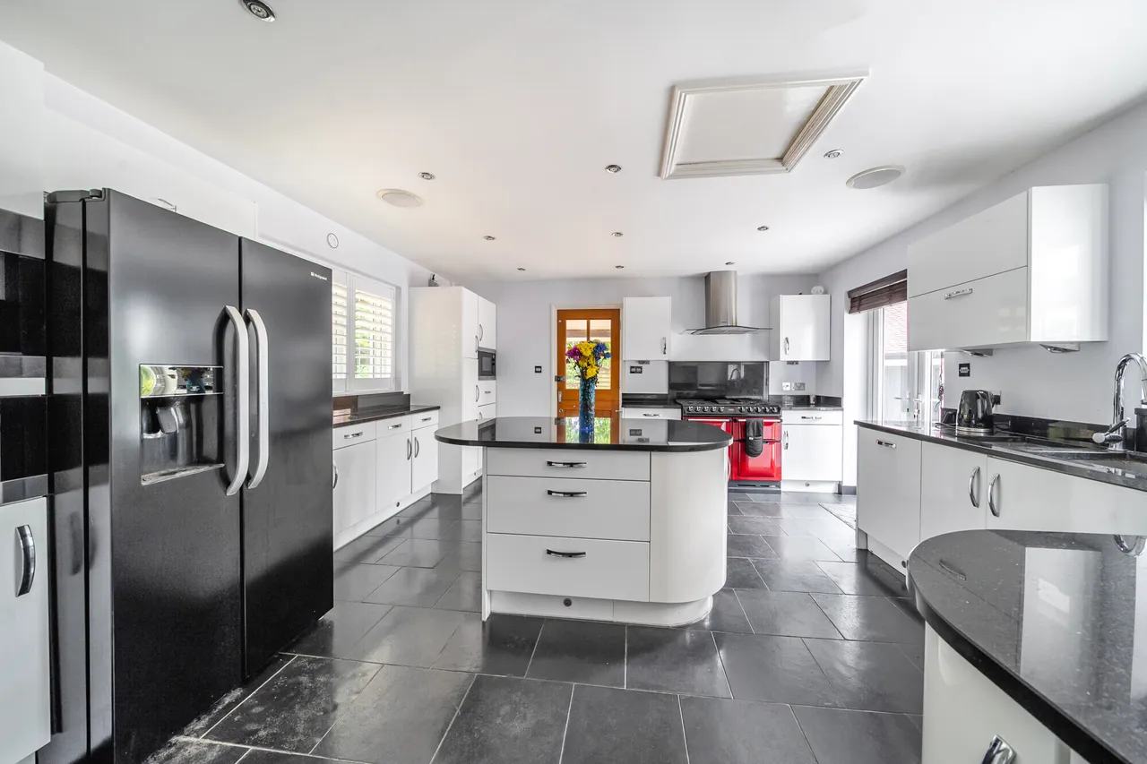 Reading Road North, Fleet, GU51, photo 9