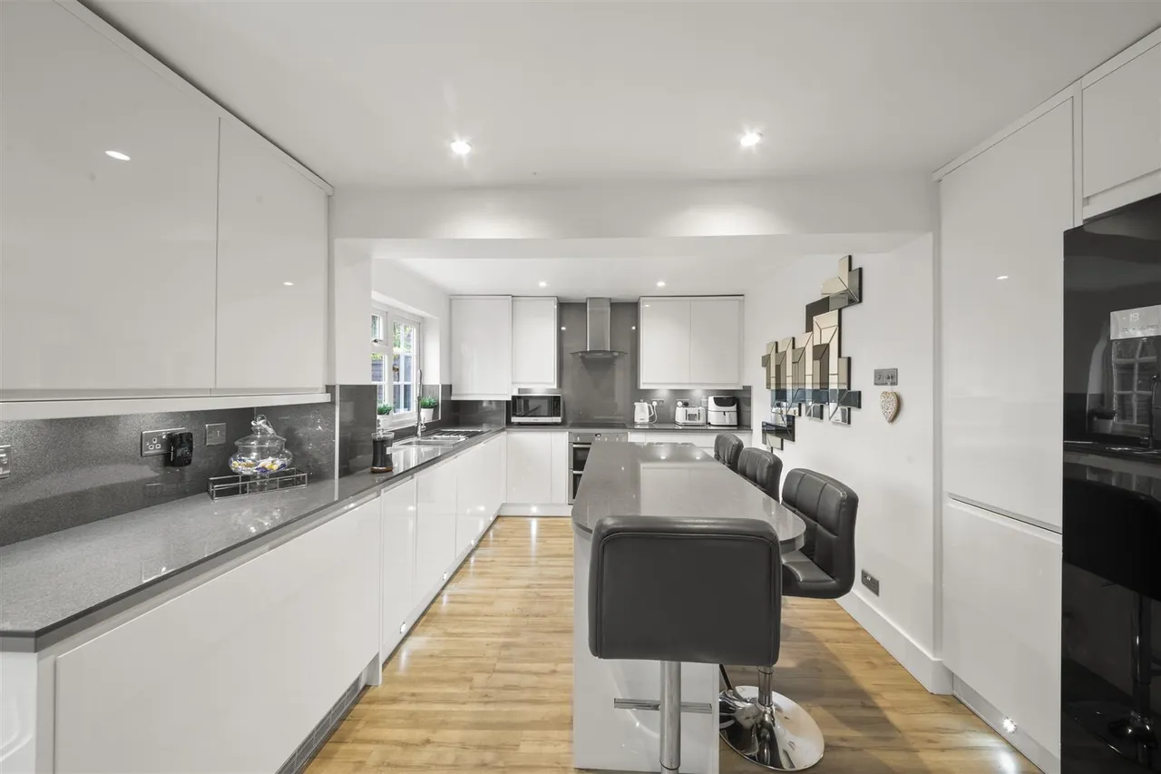 Colham Green Road, Hillingdon, photo 19