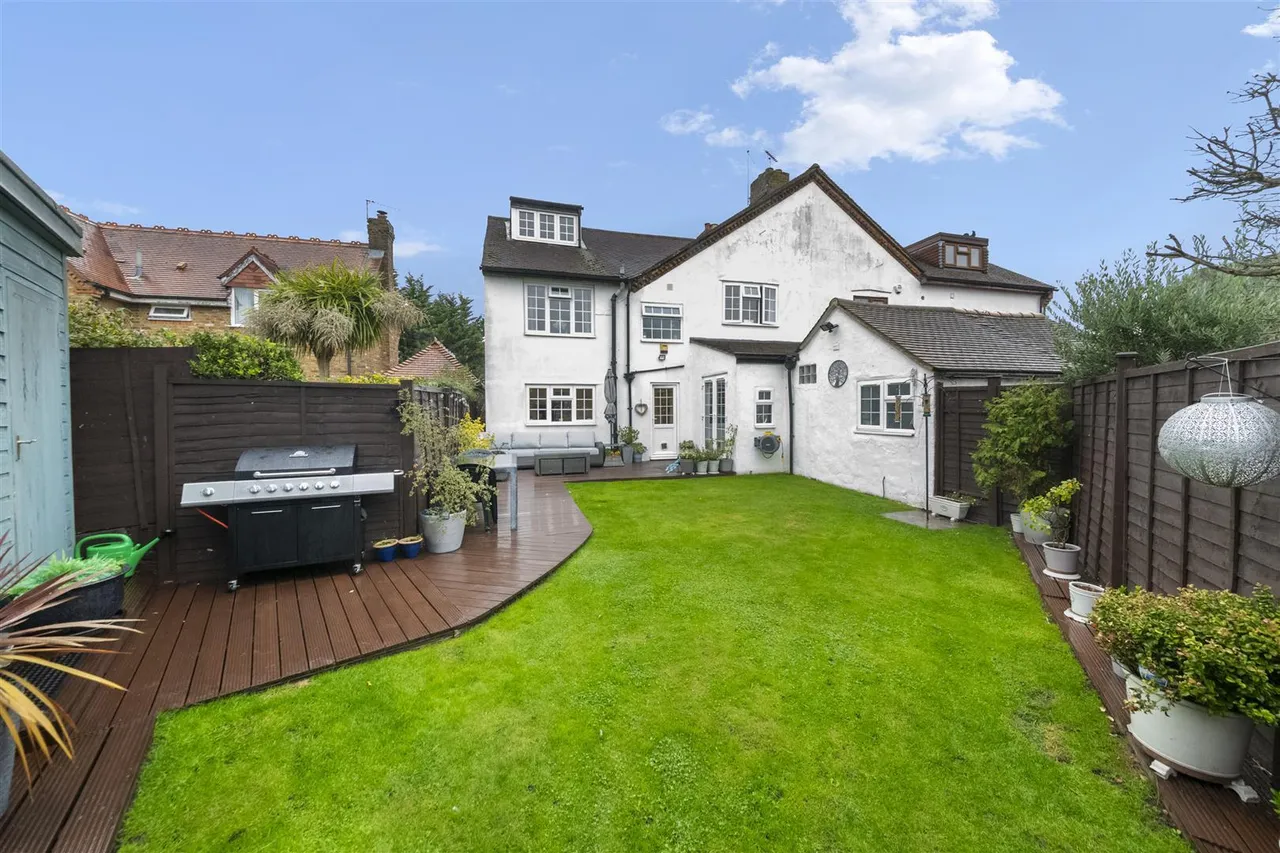 Colham Green Road, Hillingdon, photo 14