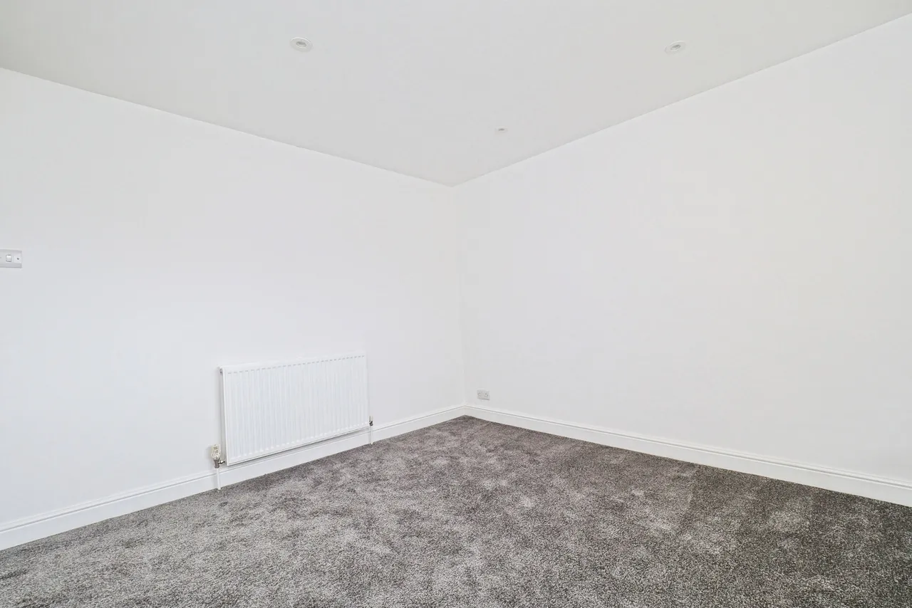 Spring Green, Clifton, Nottingham, NG11, photo 8