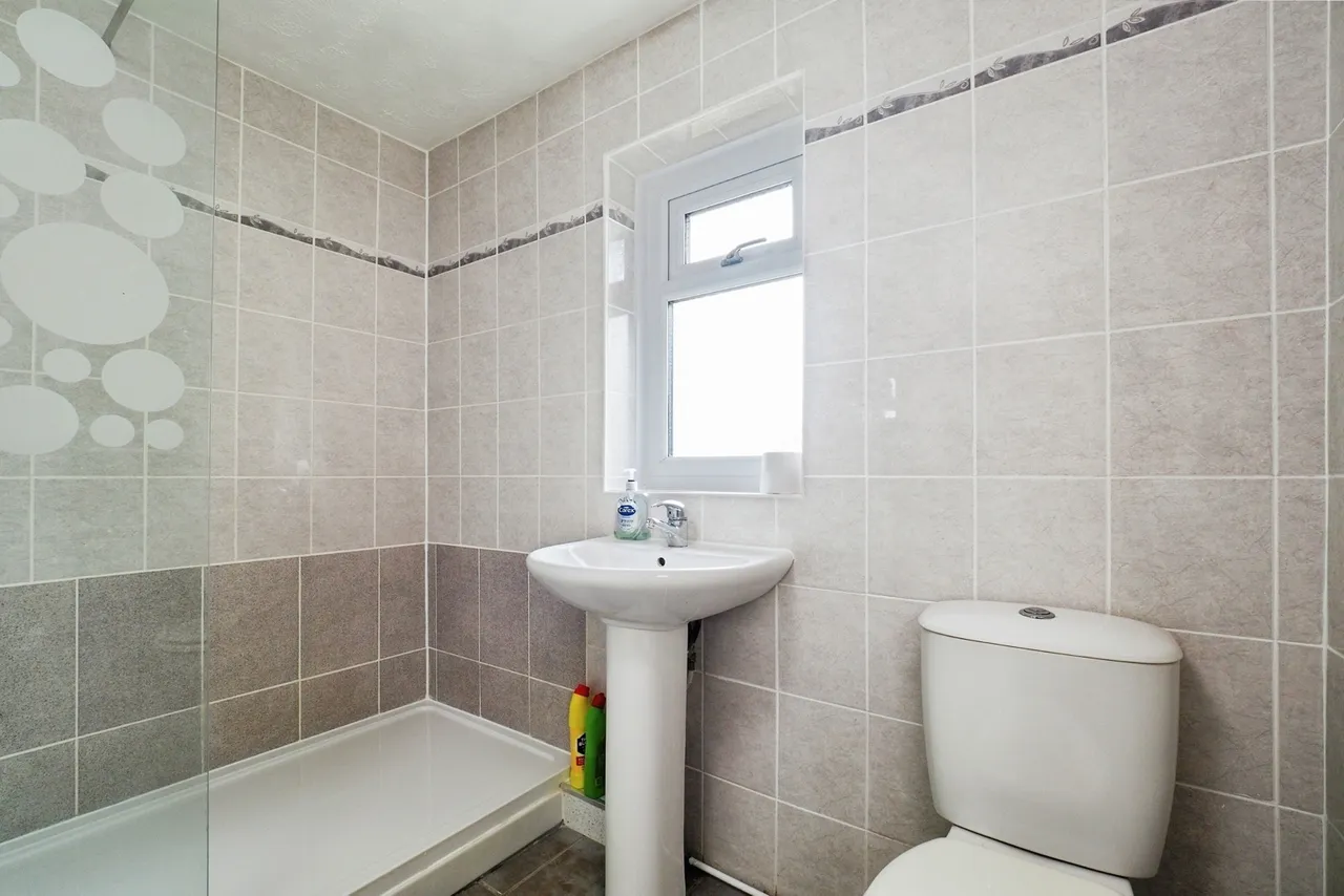 Spring Green, Clifton, Nottingham, NG11, photo 12