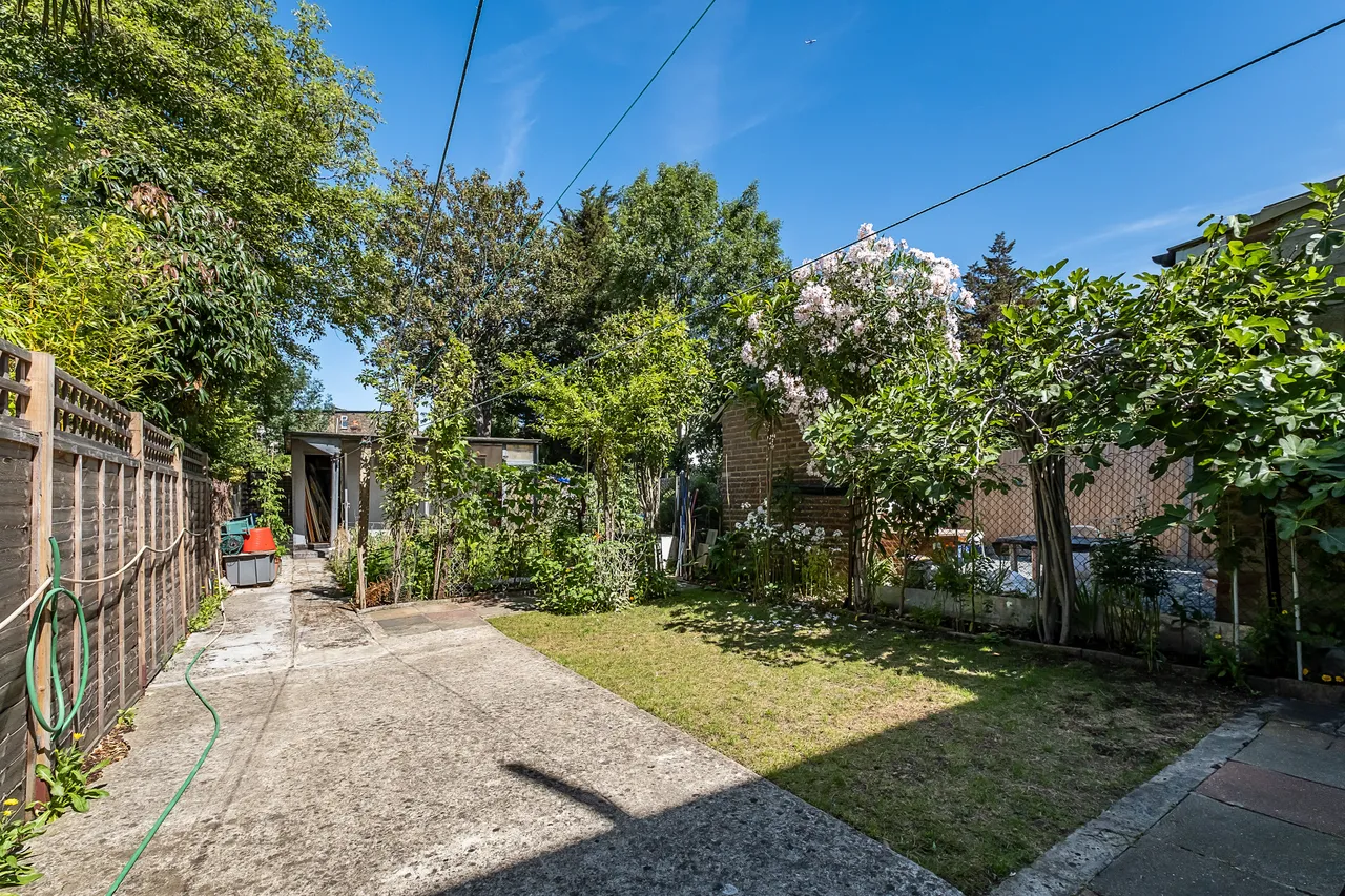 Cholmondeley Avenue, London, NW10, photo 12