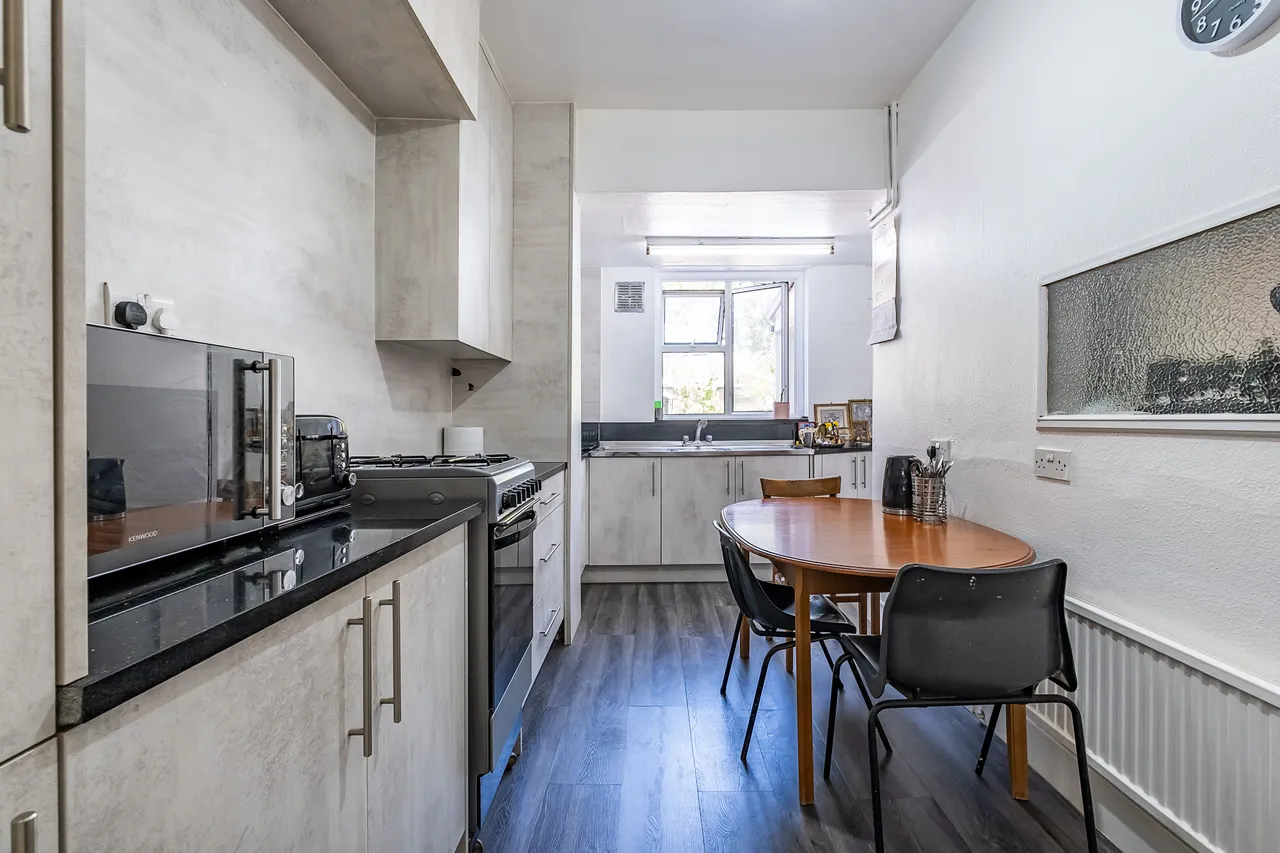 Cholmondeley Avenue, London, NW10, photo 8