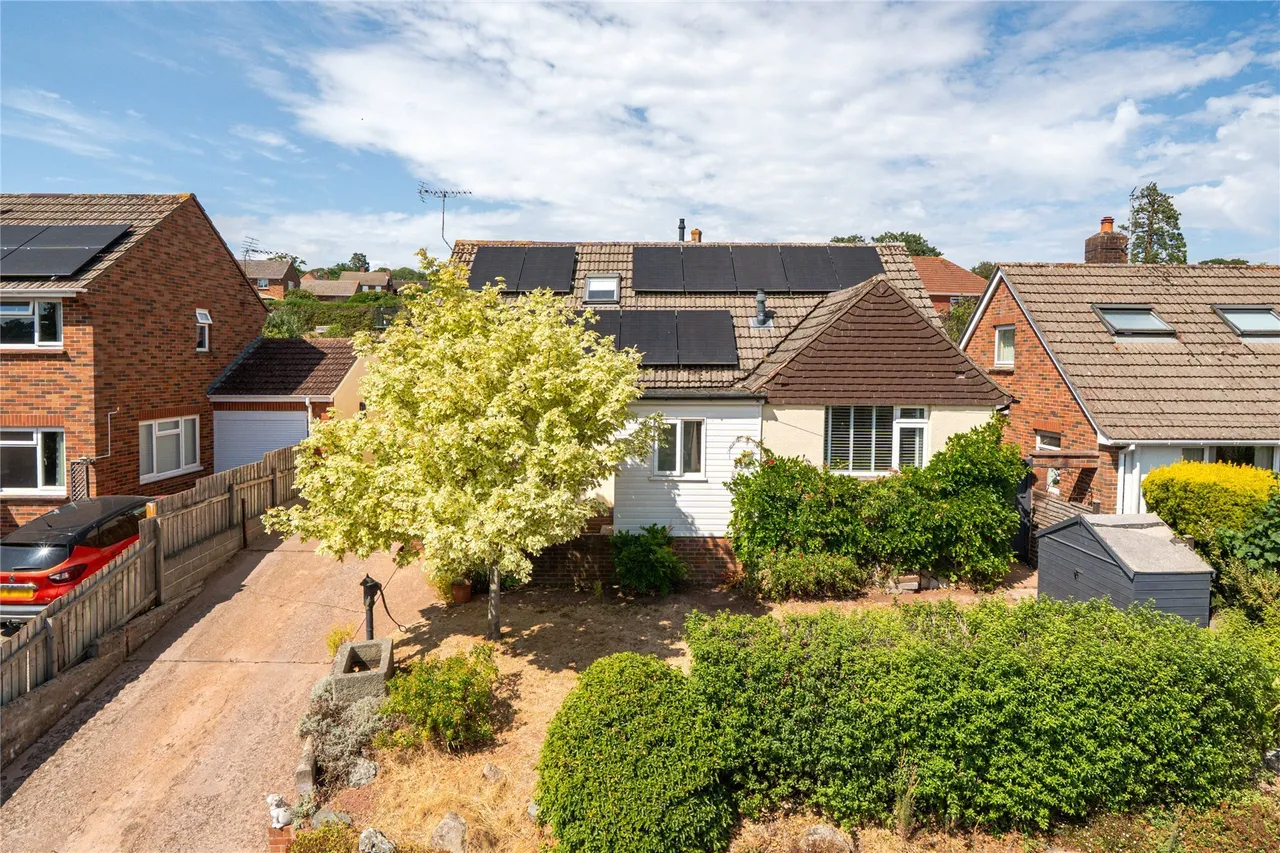 4 bed property for sale — Okefield Road, Crediton, Devon, EX17