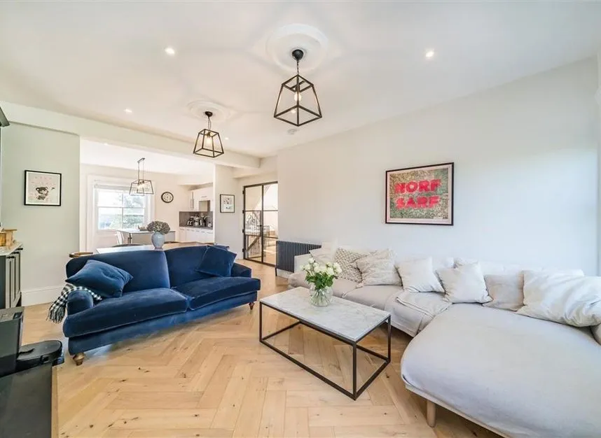 Clapham Common South Side, Clapham, SW4, photo 2