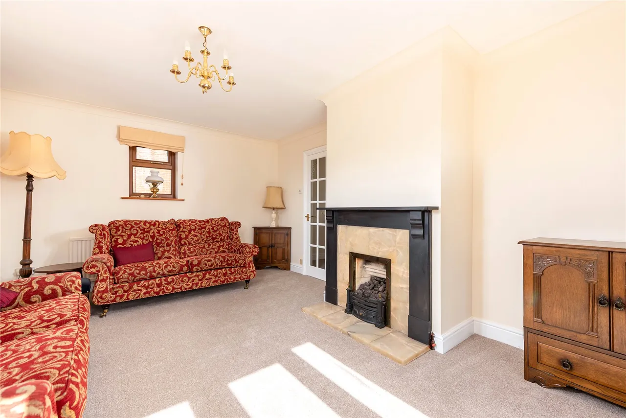 Northampton Road, Lavendon, MK46, photo 2