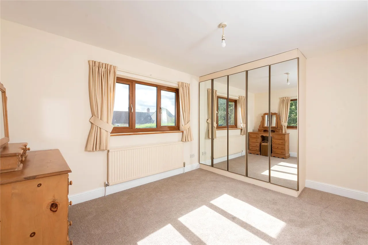 Northampton Road, Lavendon, MK46, photo 3