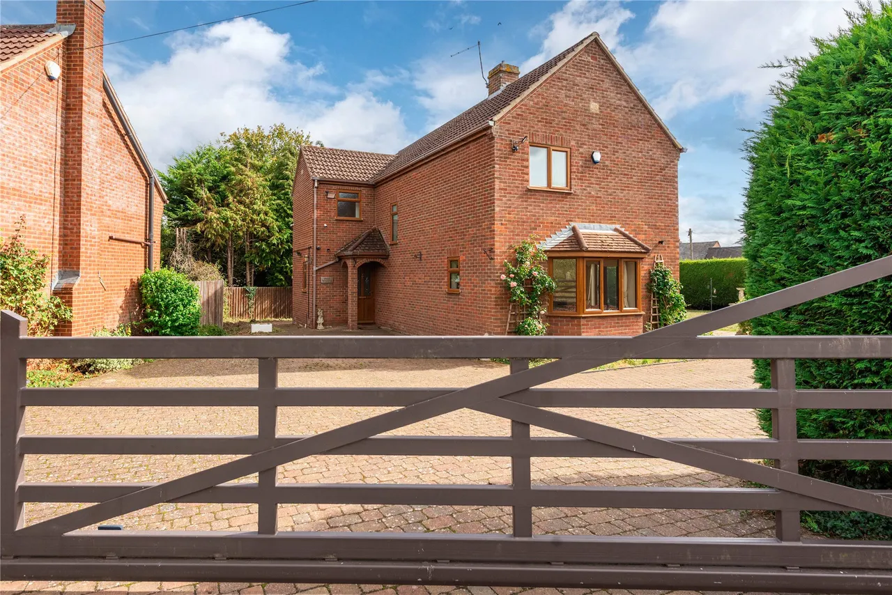 Northampton Road, Lavendon, MK46, photo 13